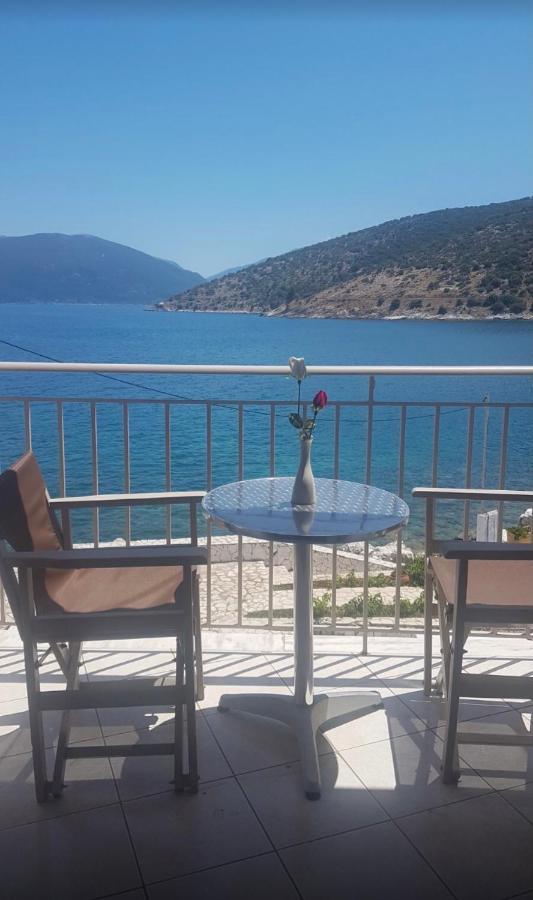 Poseidon Apartments Agia Efimia エクステリア 写真